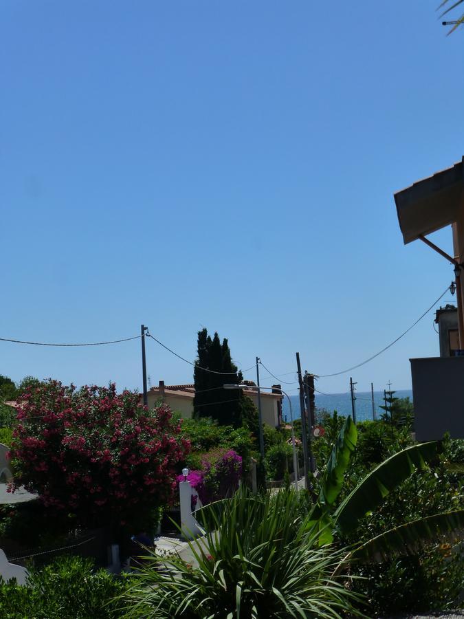 Casa Vacanza Appartamenti Al Mare Capoterra Exterior photo